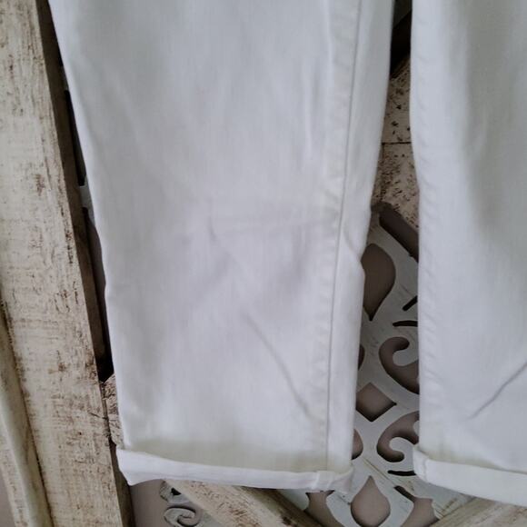 St John's Bay Women's Cropped Denim Jeans in White - Picture 3 of 5